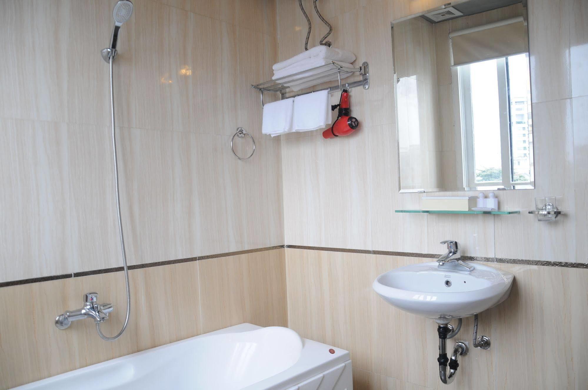 Hue Nino Hotel Luaran gambar